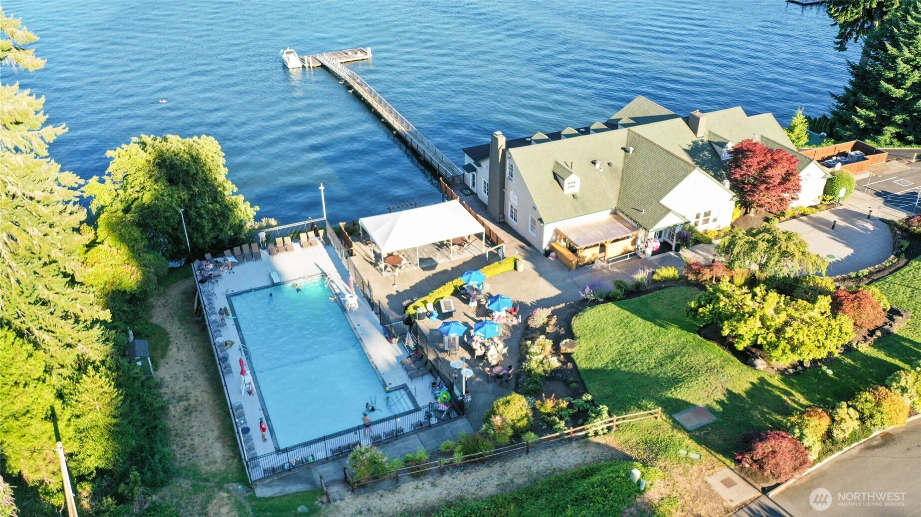 3529 Country Club Drive NW