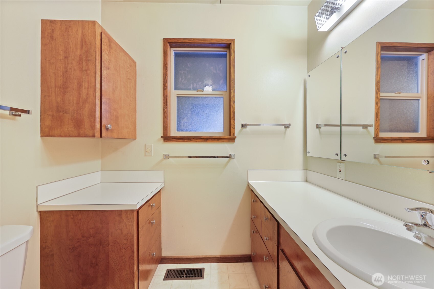 3529 Country Club Drive NW