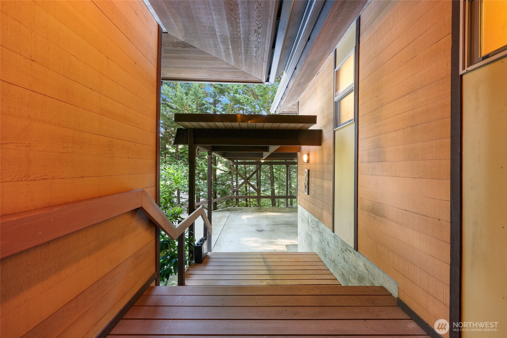 3529 Country Club Drive NW