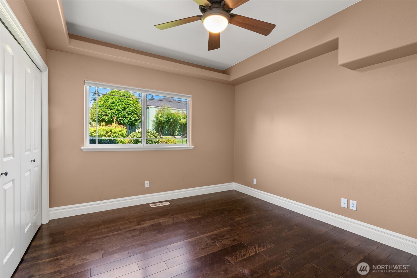 2609 Country Club Court NW
