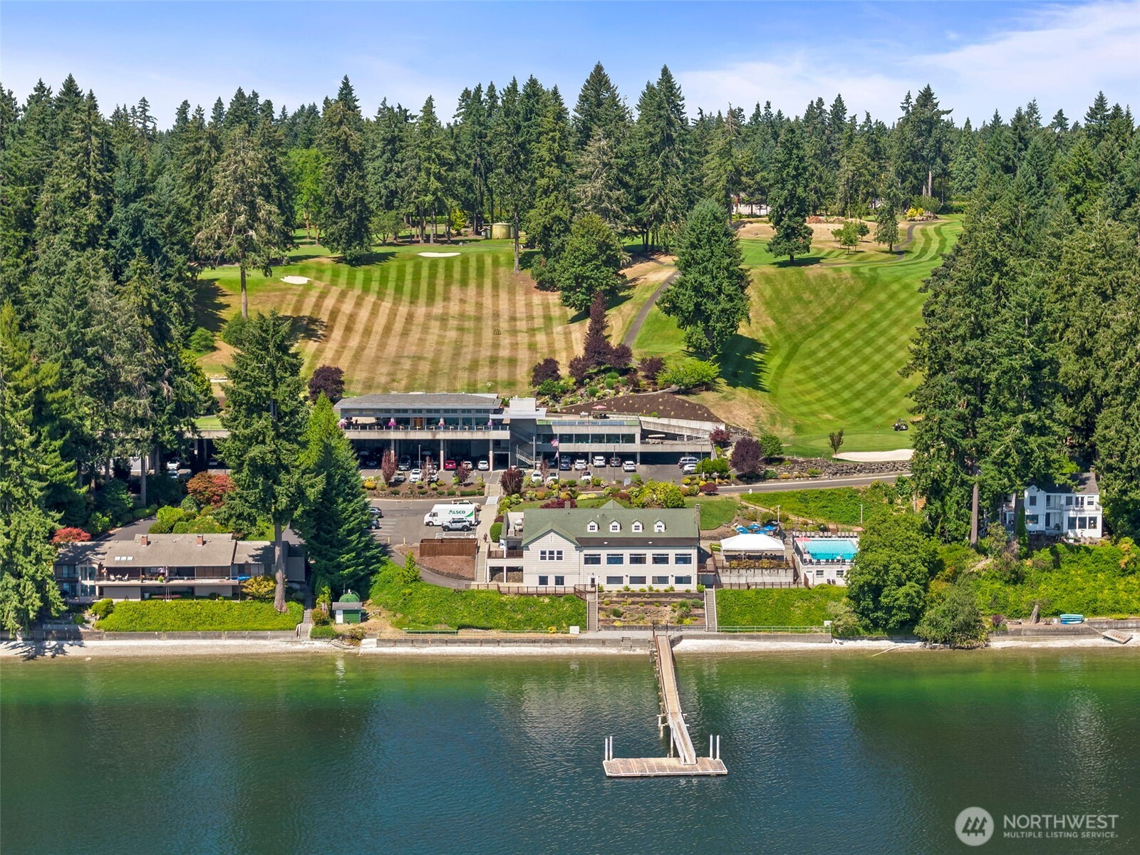 2609 Country Club Court NW