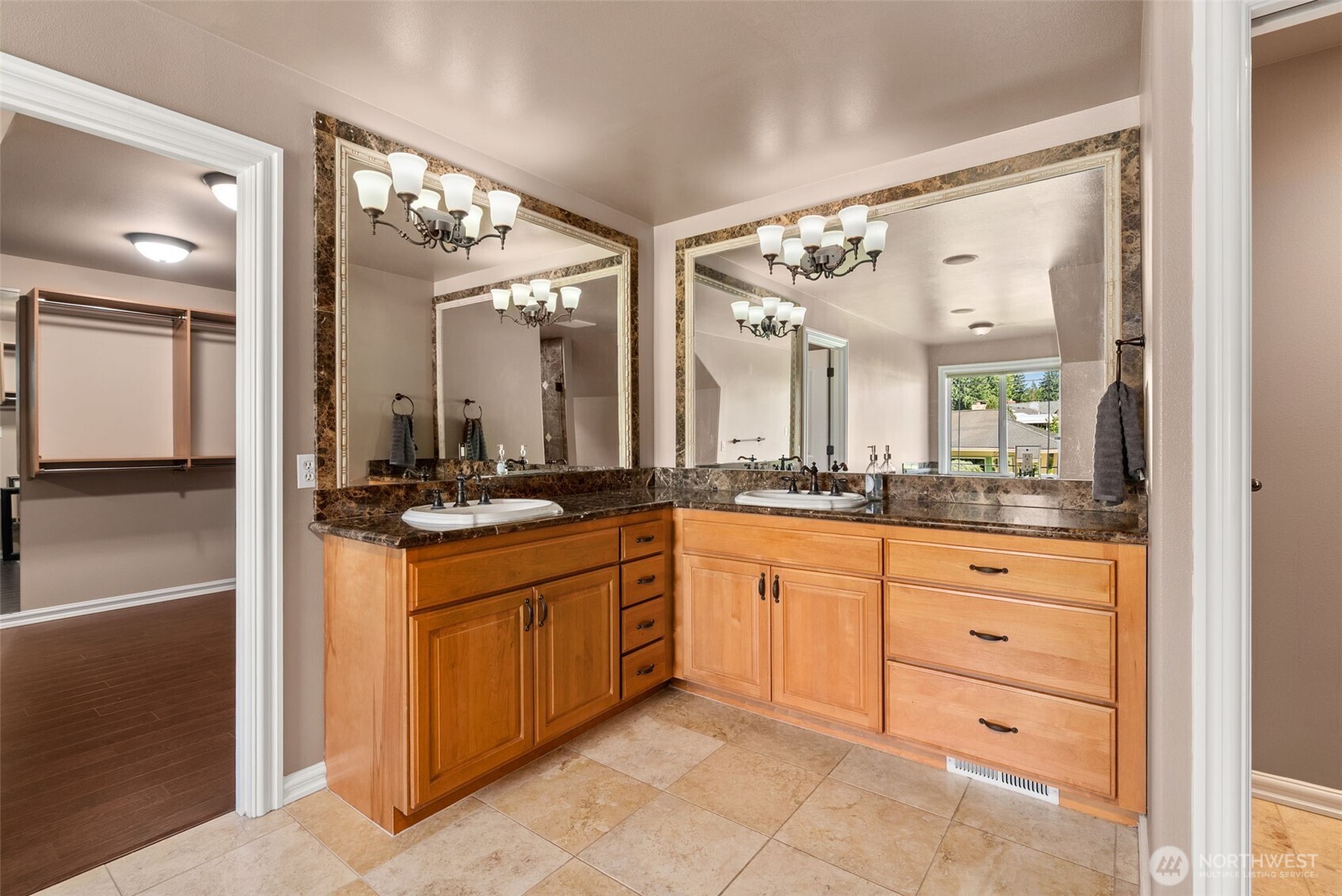 2609 Country Club Court NW
