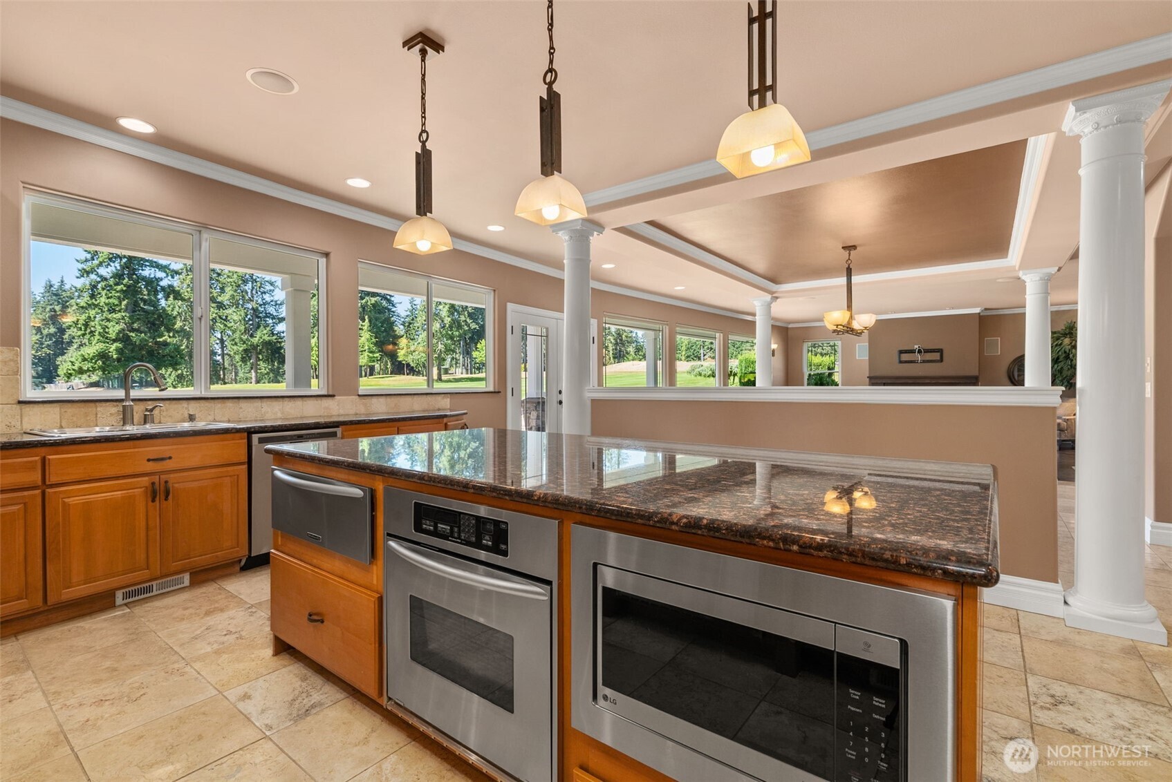 2609 Country Club Court NW