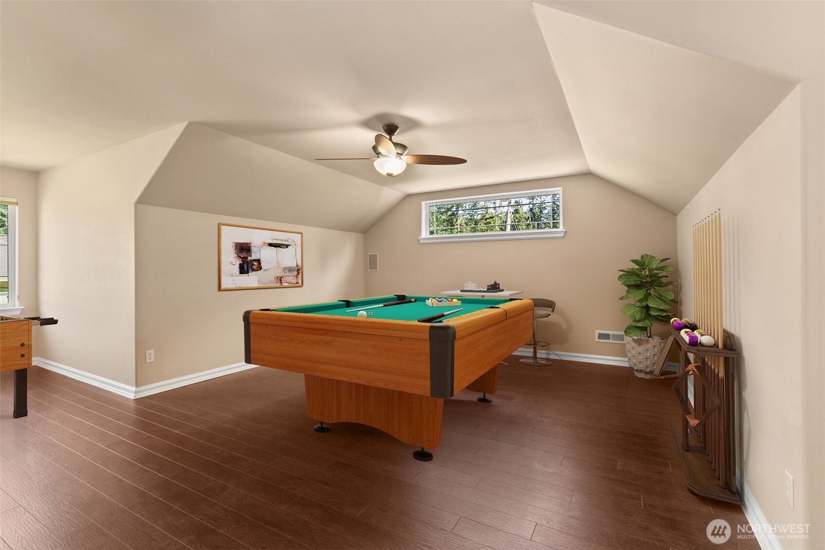2609 Country Club Court NW