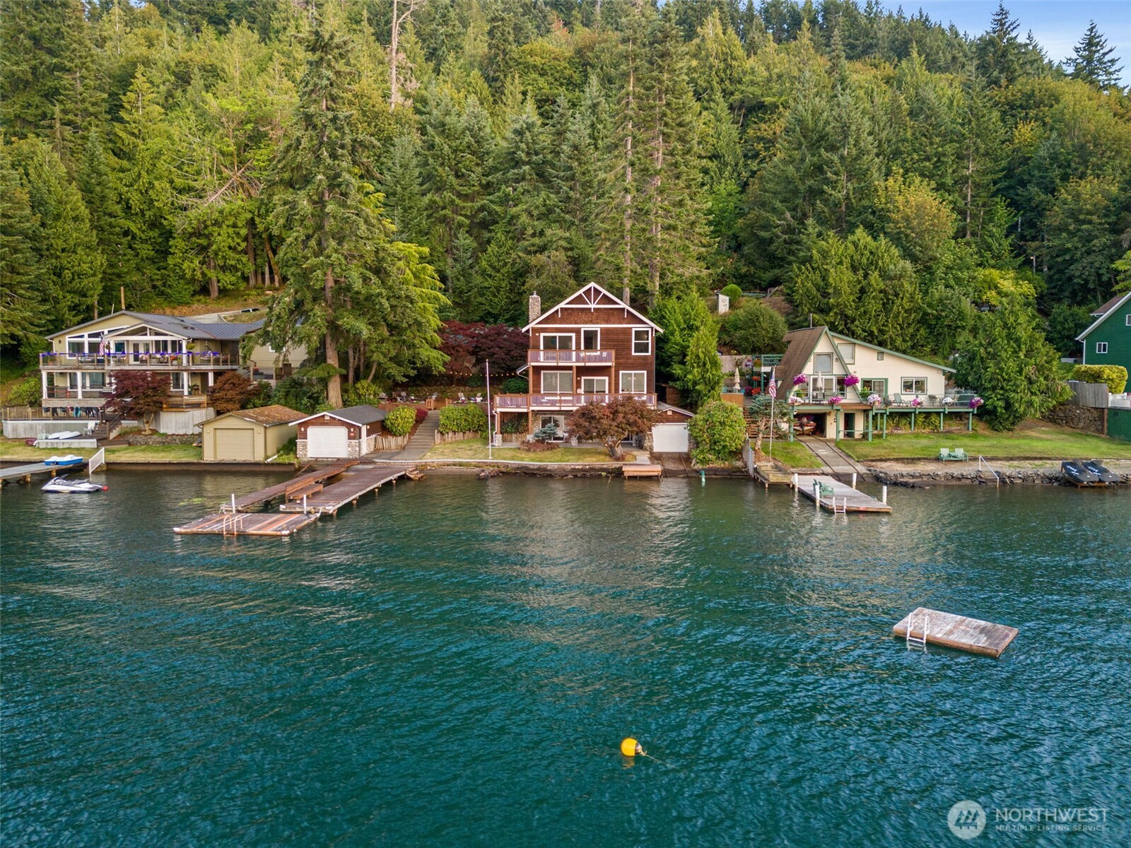 545 Summit Lake Shore Road NW