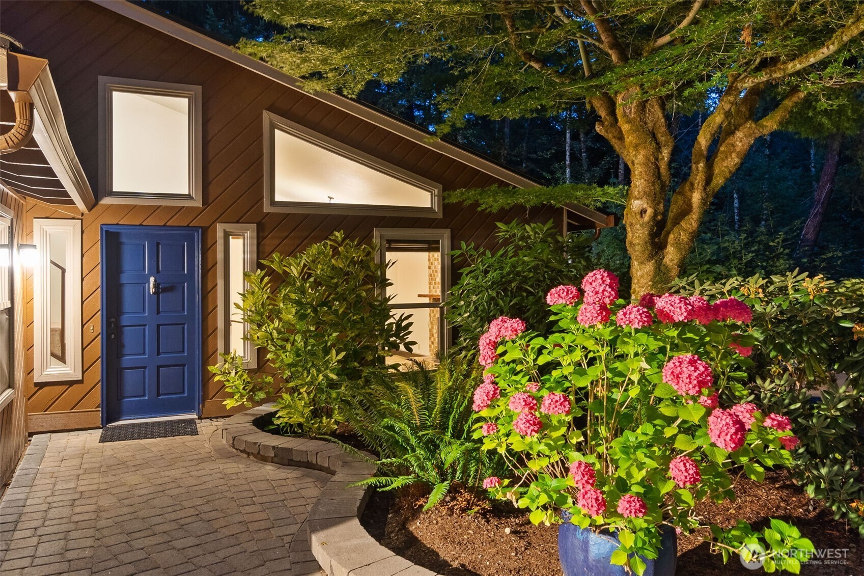 6729 Westhill Court SW