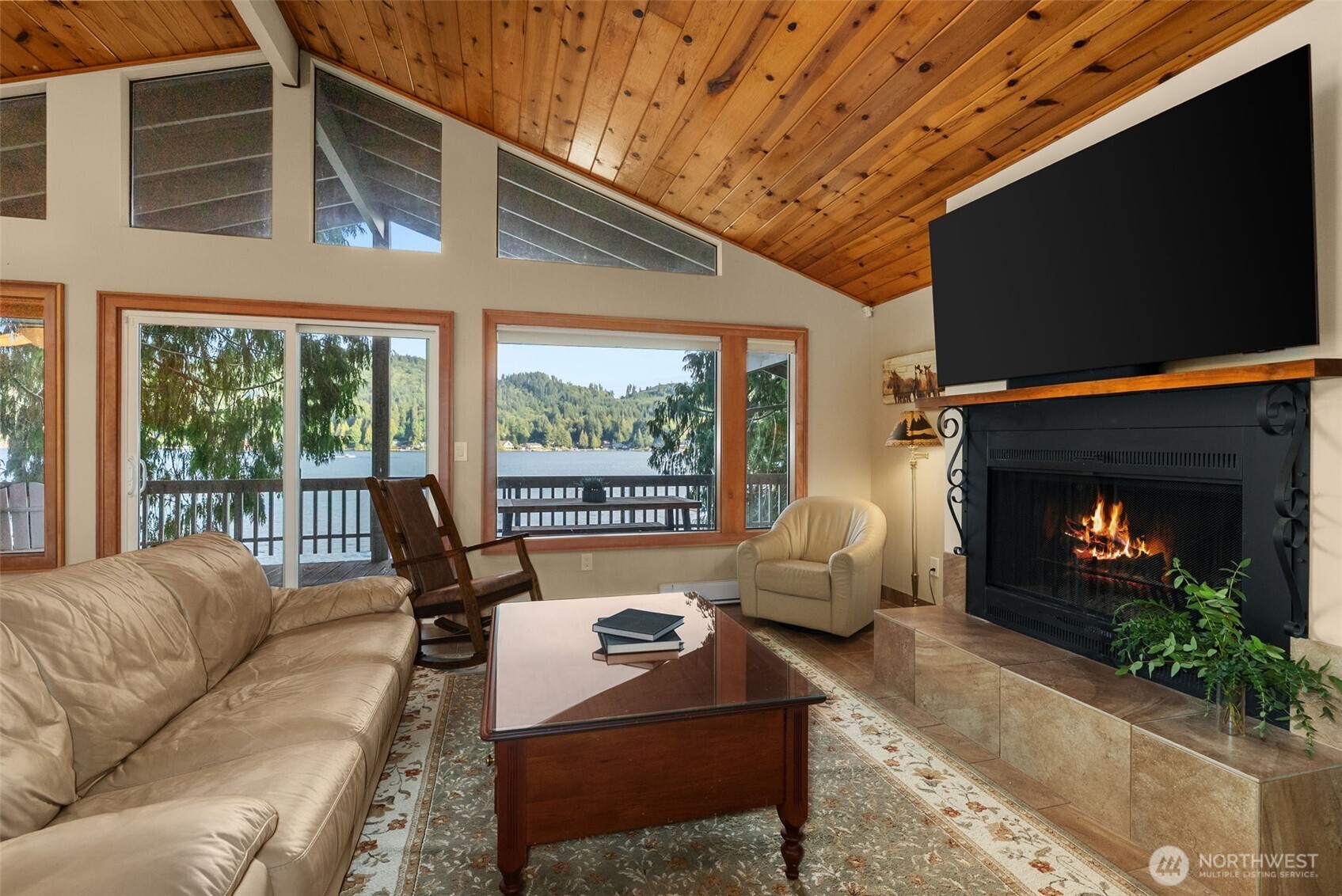 2147 Summit Lake Shore Road NW