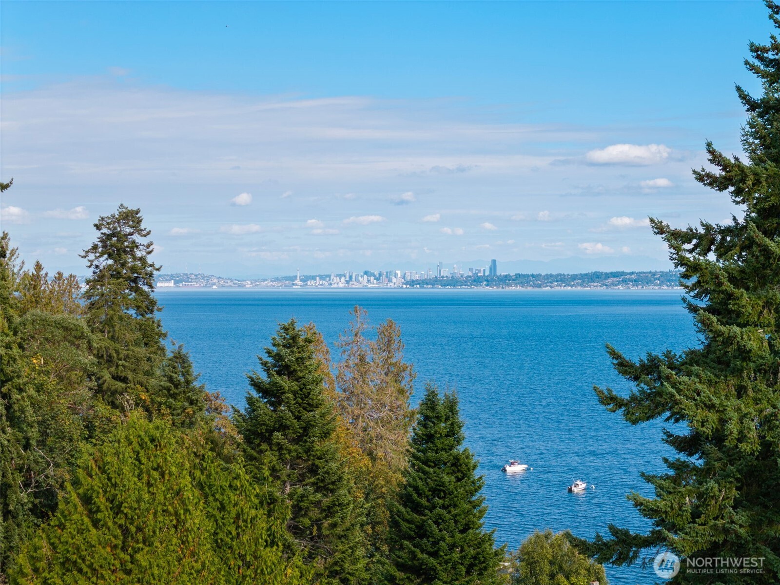 1313 Colchester Drive SE