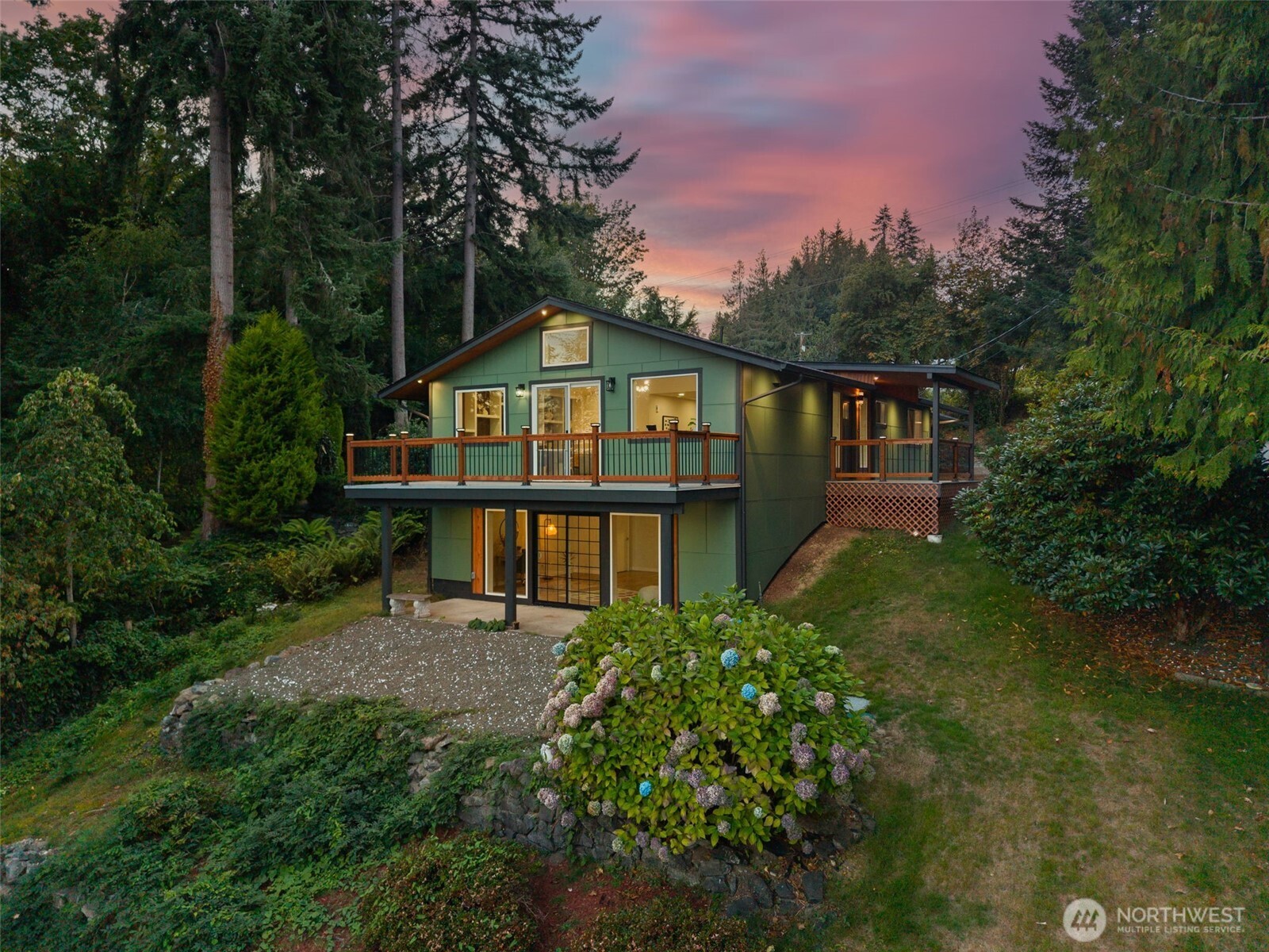 1313 Colchester Drive SE