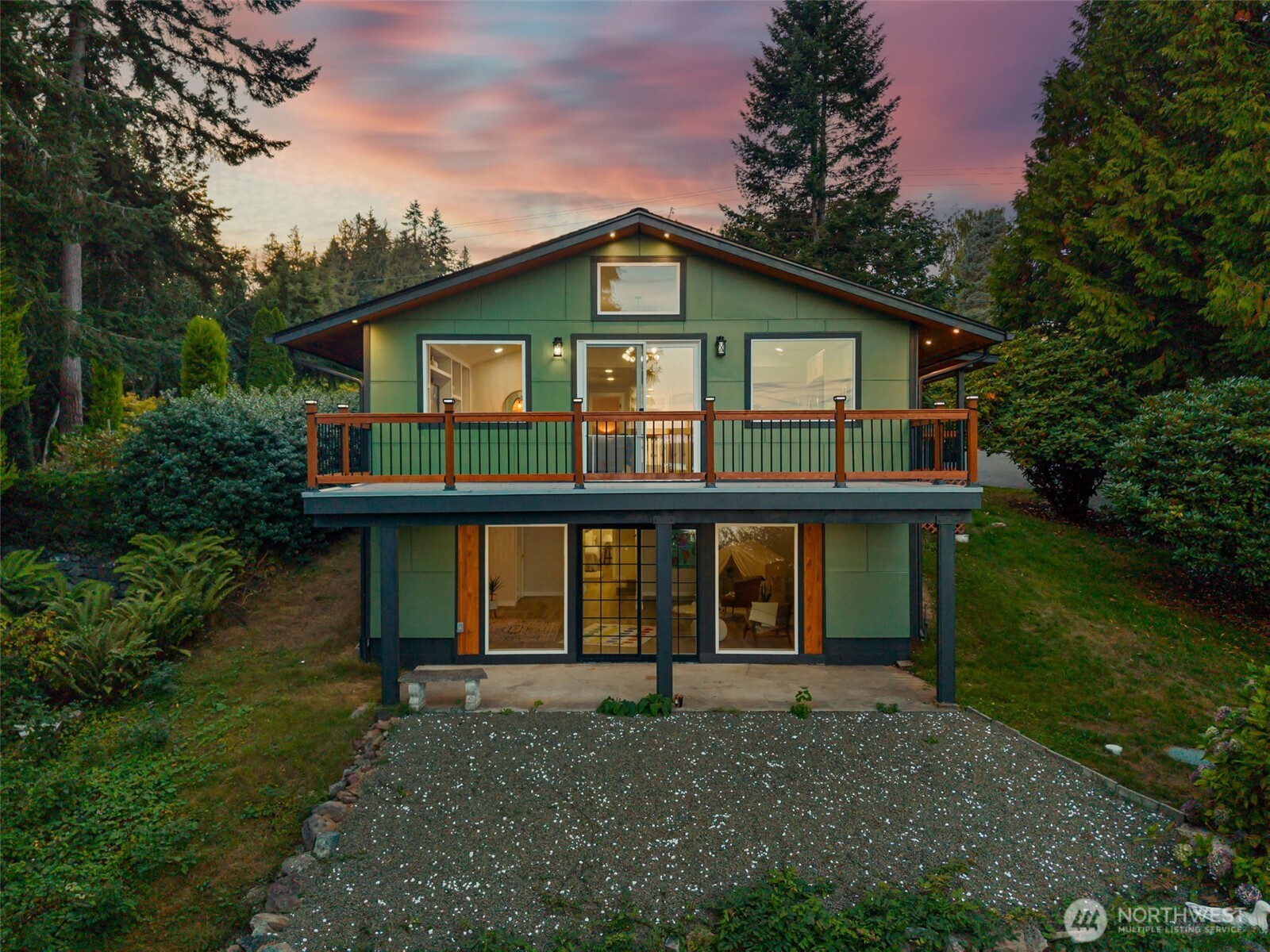 1313 Colchester Drive SE