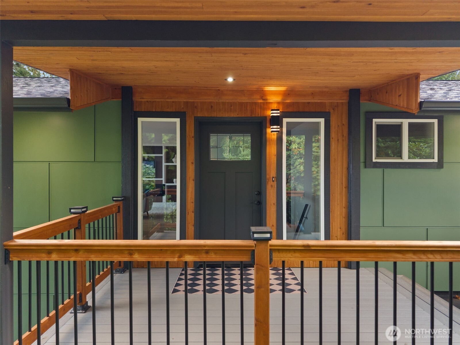 1313 Colchester Drive SE