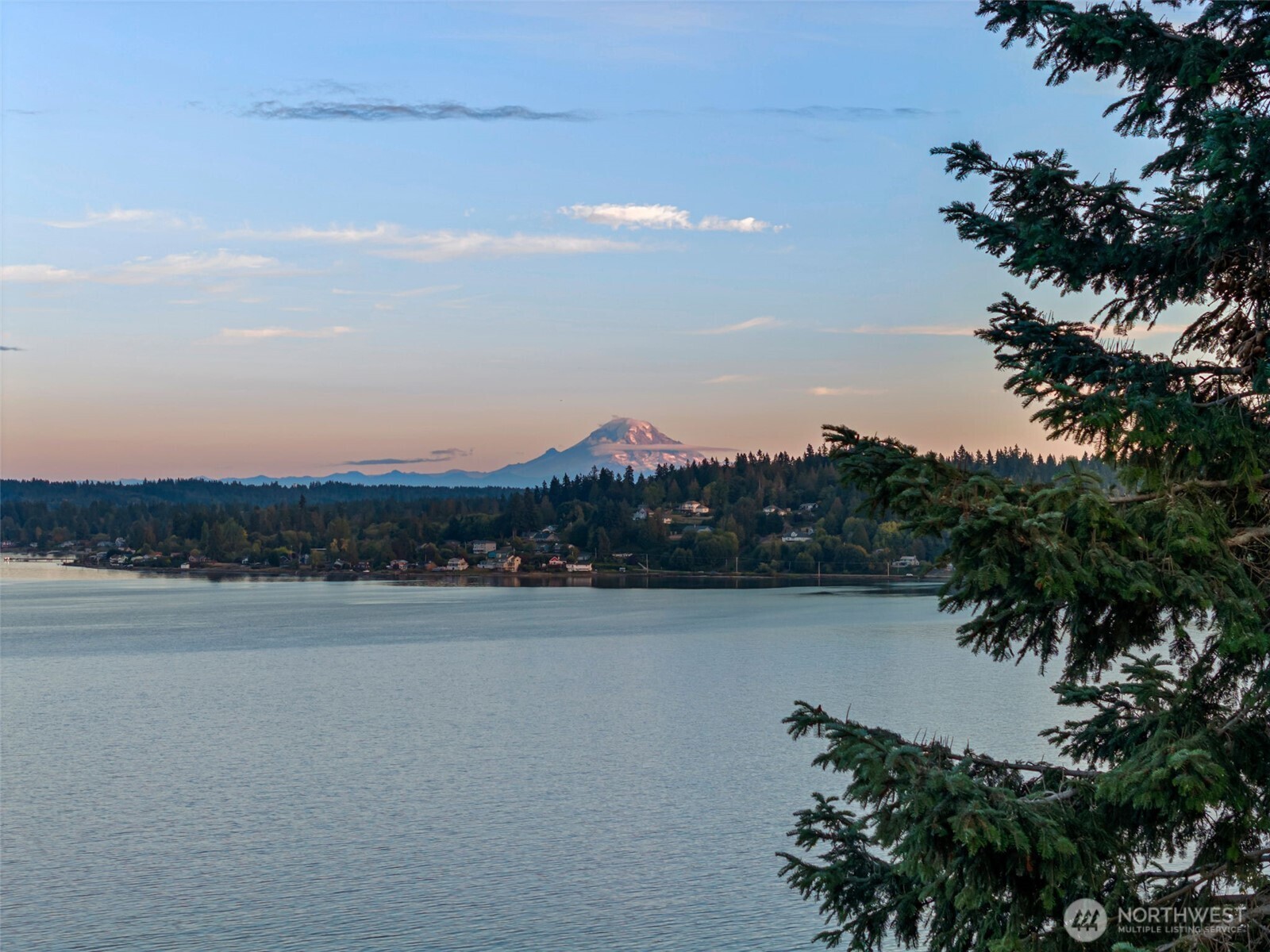 1313 Colchester Drive SE