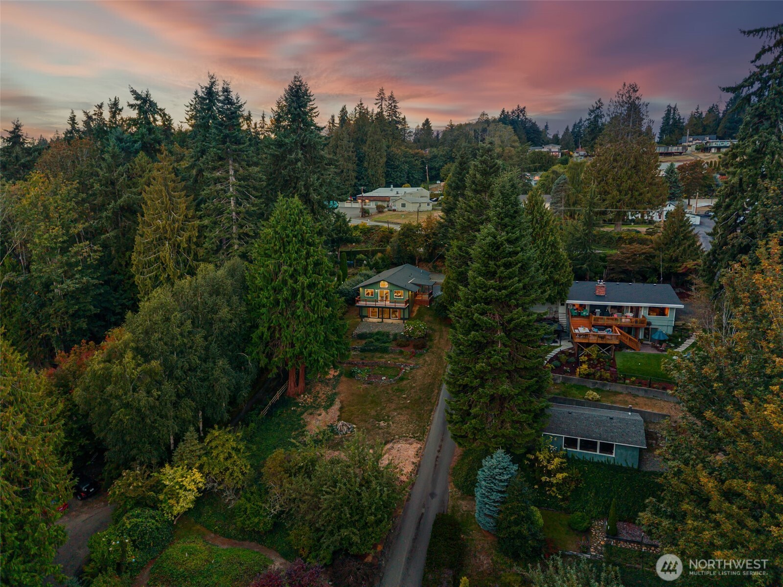 1313 Colchester Drive SE