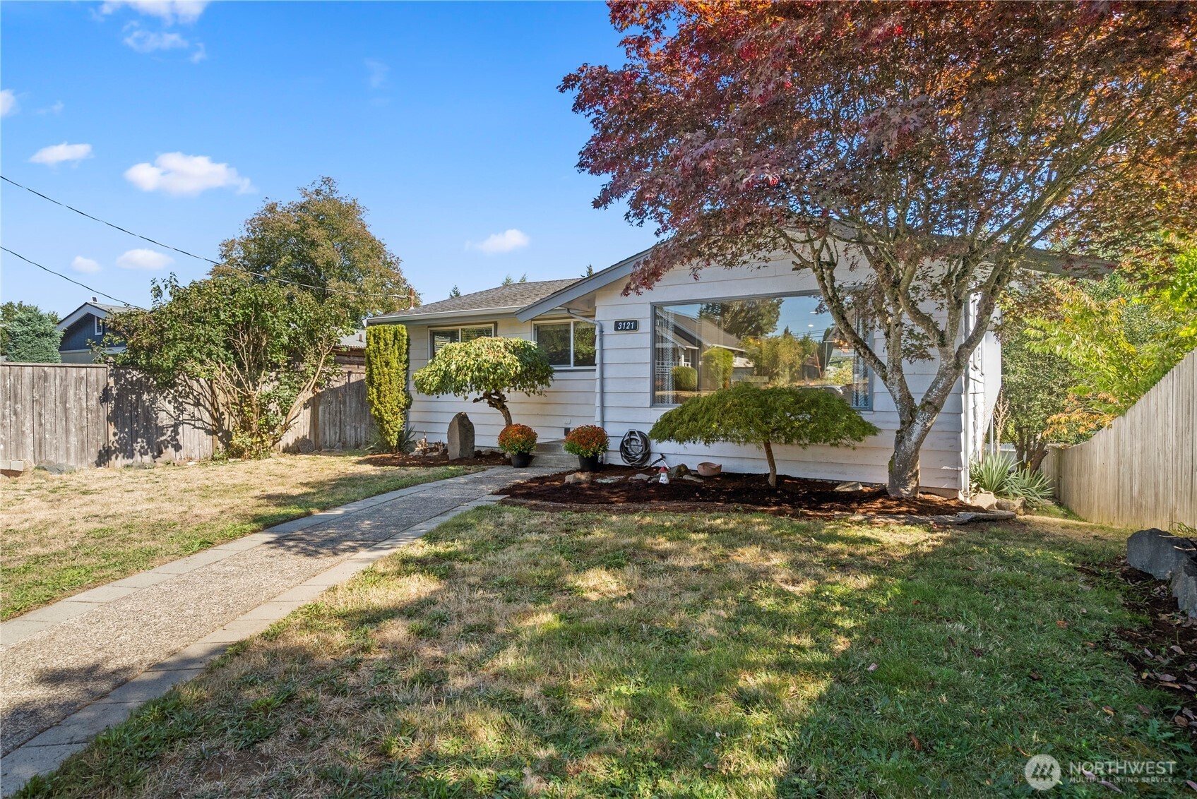 3121 N Huson Street