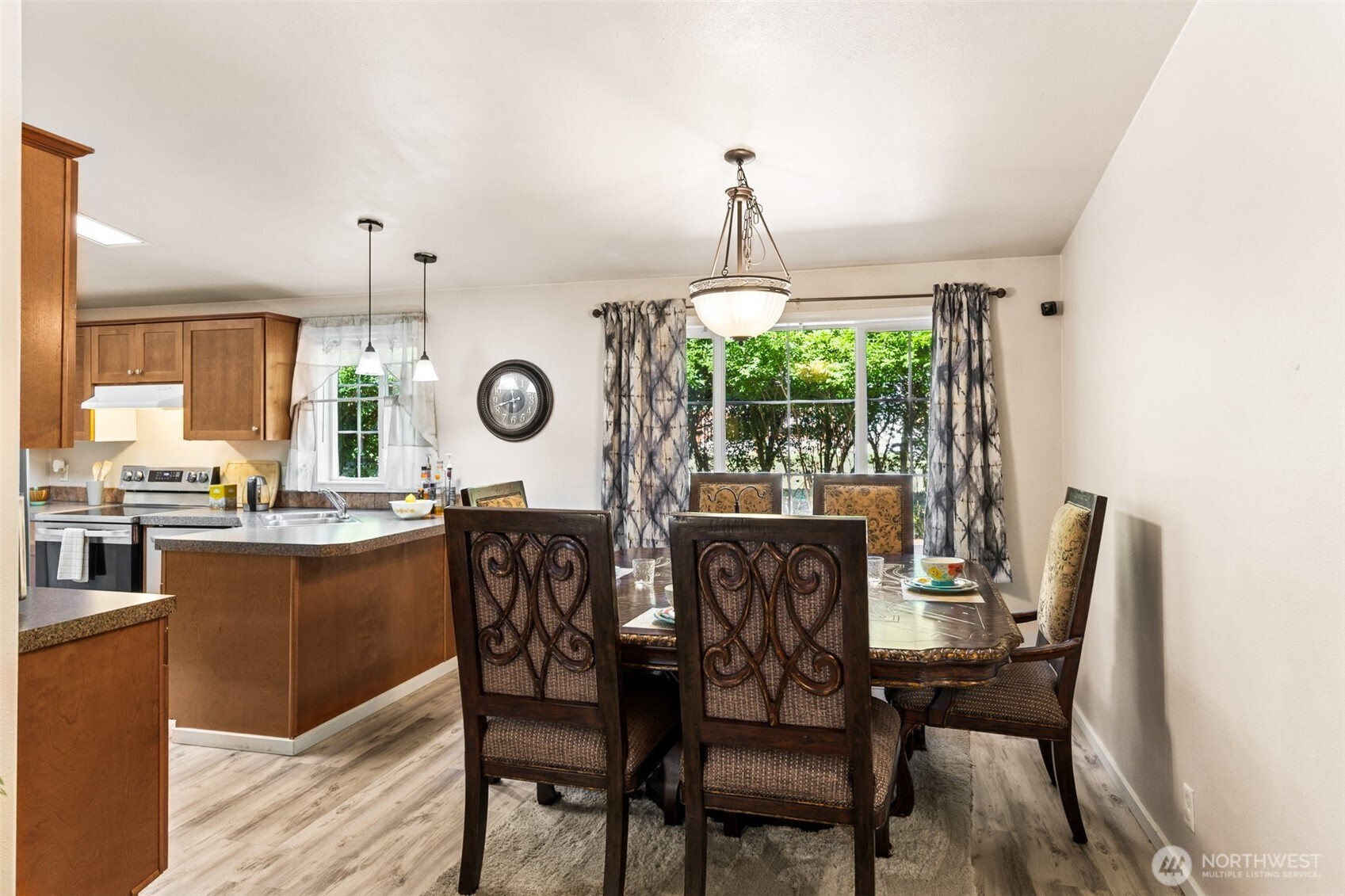 8243 Cedarwood Street SE