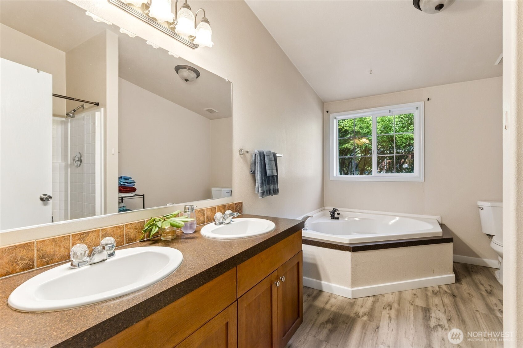 8243 Cedarwood Street SE