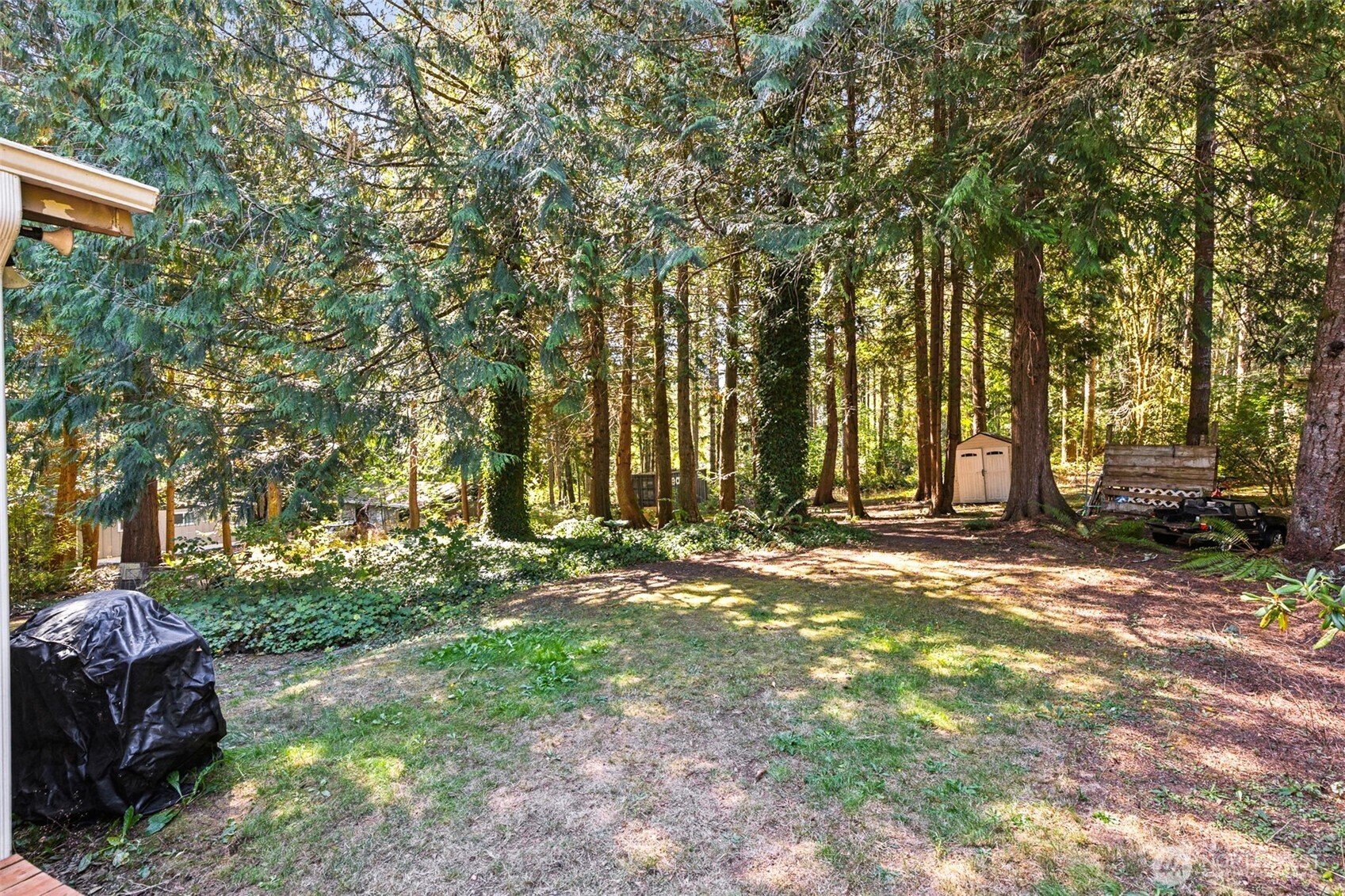 8243 Cedarwood Street SE