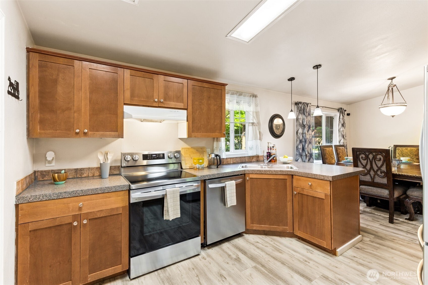 8243 Cedarwood Street SE