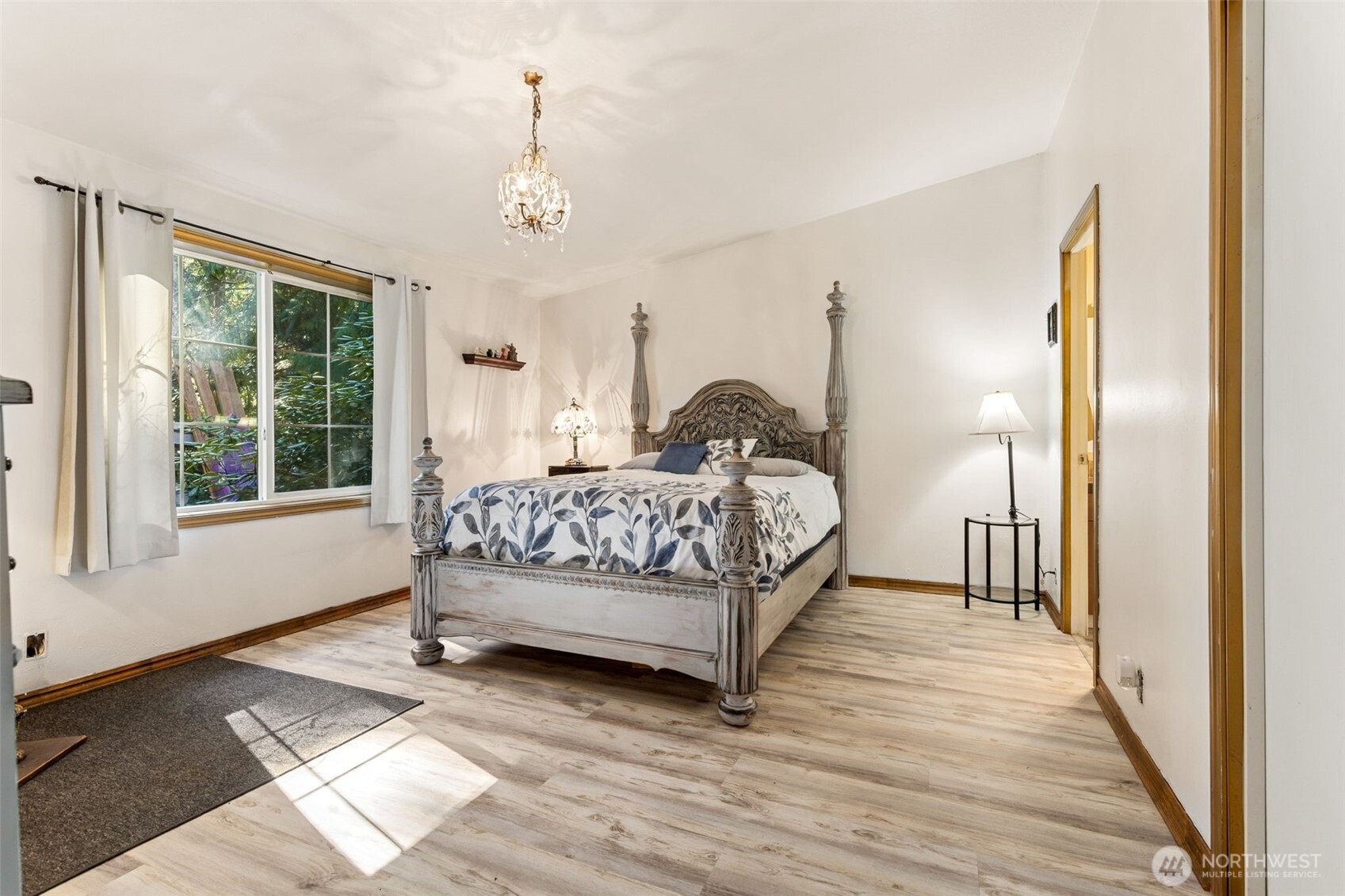 8243 Cedarwood Street SE