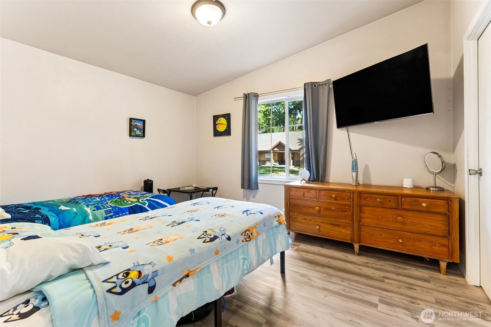 8243 Cedarwood Street SE