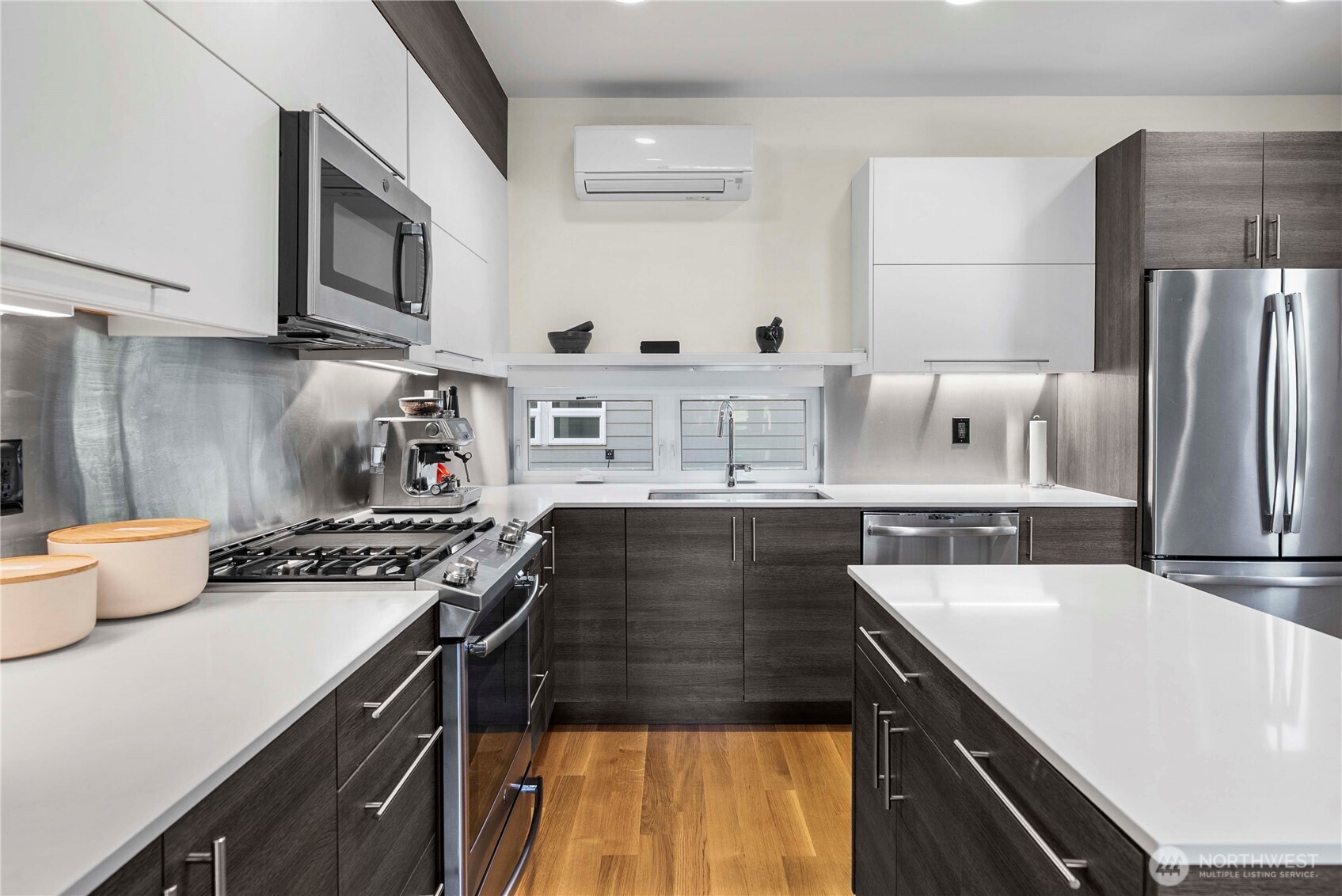 2833 3rd Avenue W