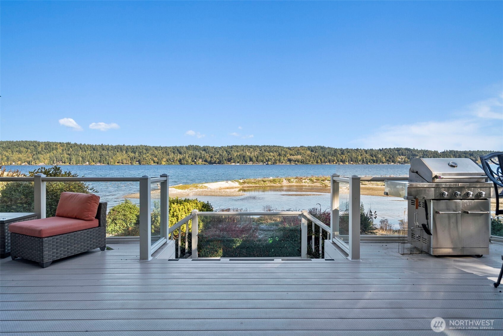 5208 Illahee Road NE