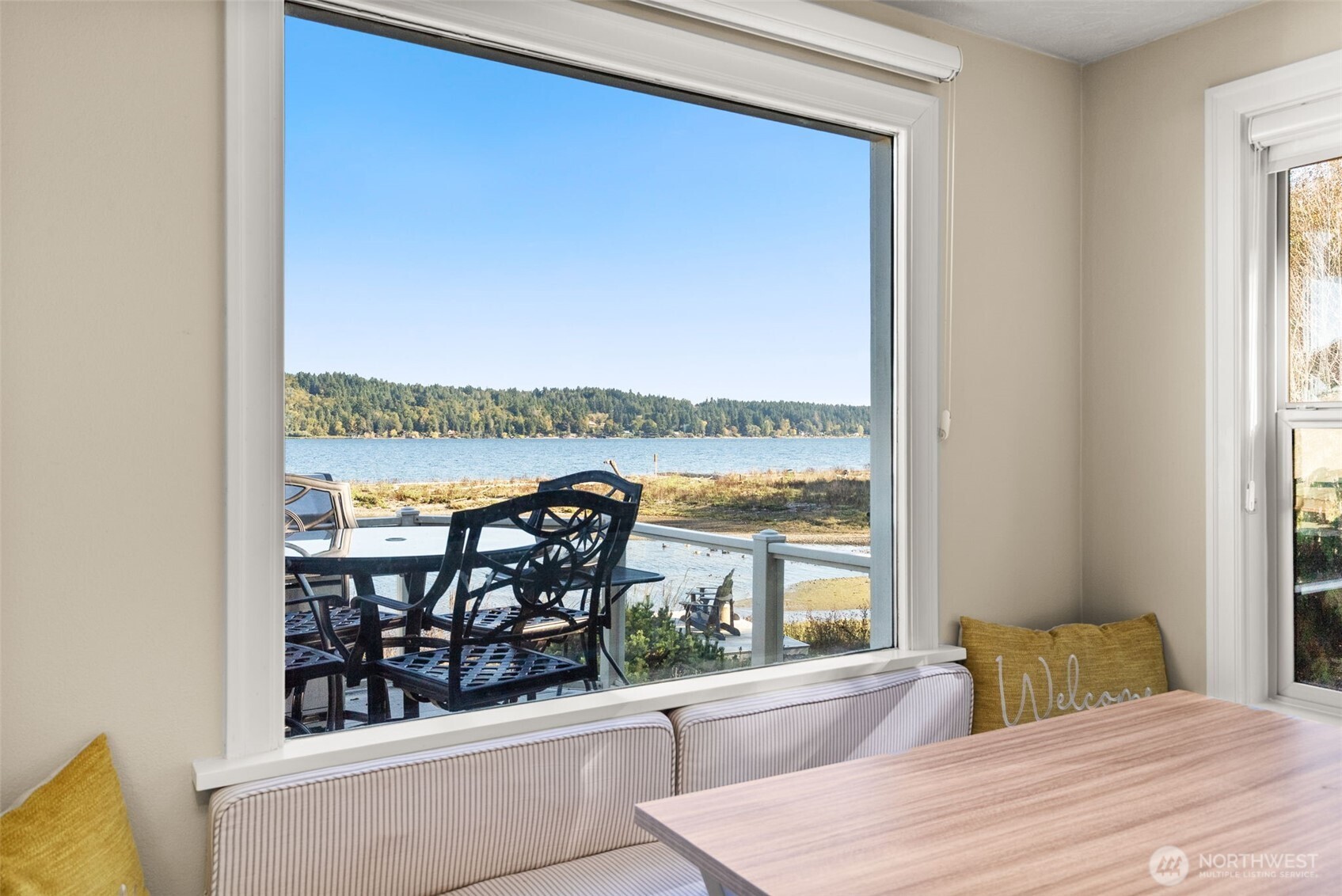 5208 Illahee Road NE