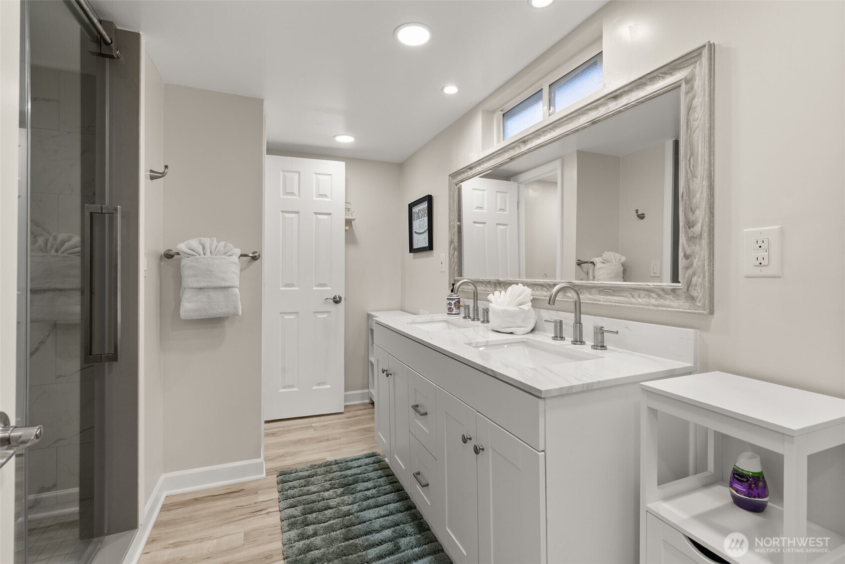 5208 Illahee Road NE