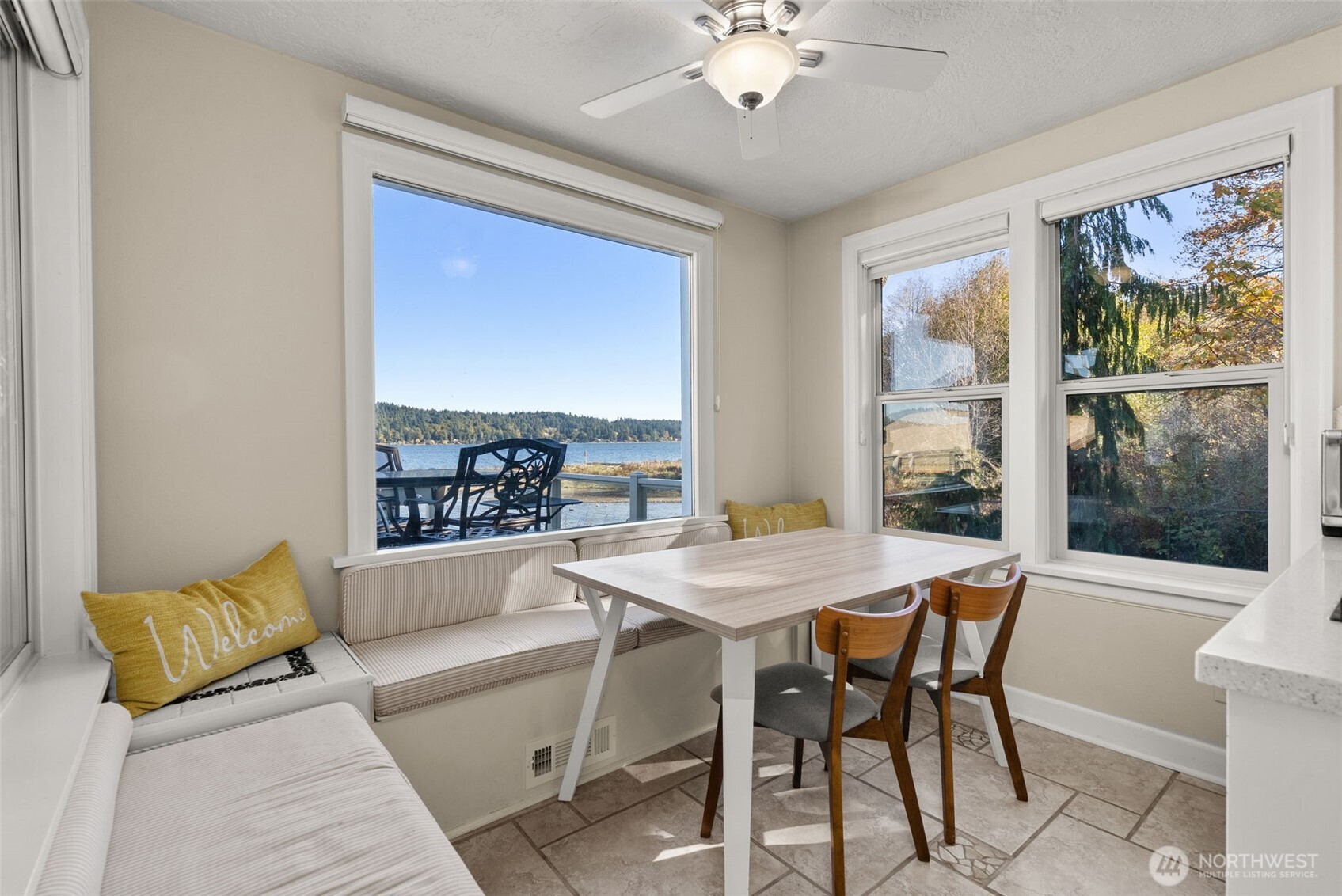 5208 Illahee Road NE