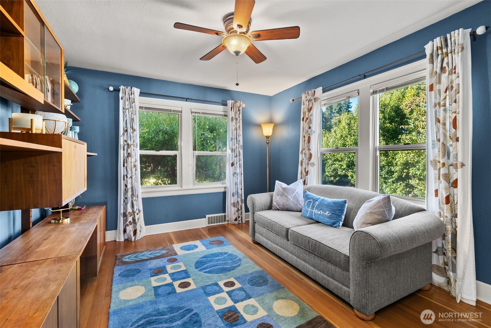 5208 Illahee Road NE