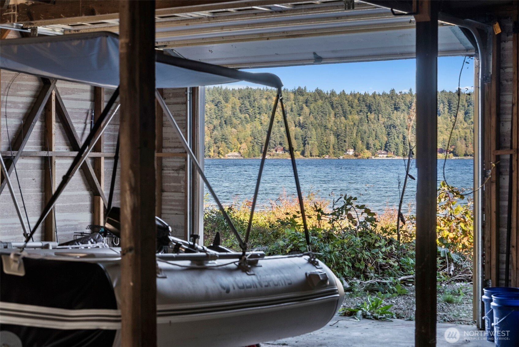 5208 Illahee Road NE