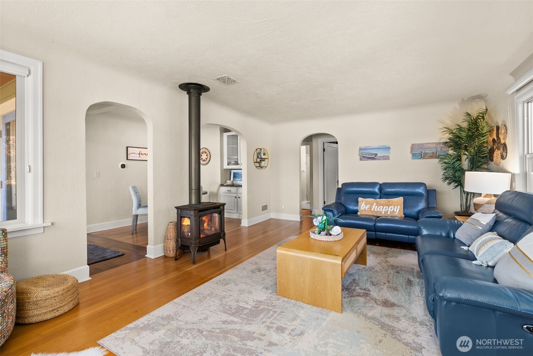 5208 Illahee Road NE