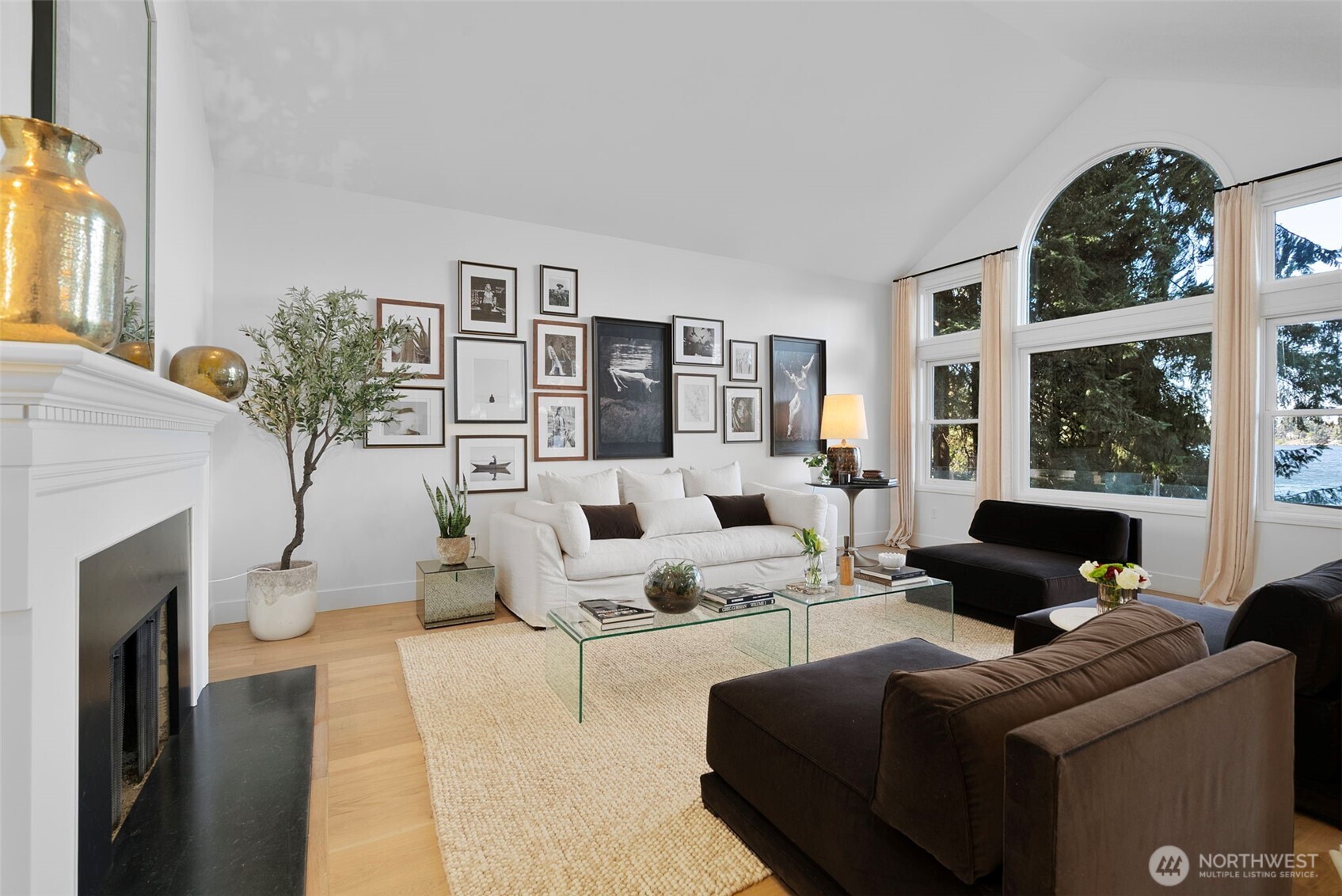 11428 Gravelly Lake Drive SW