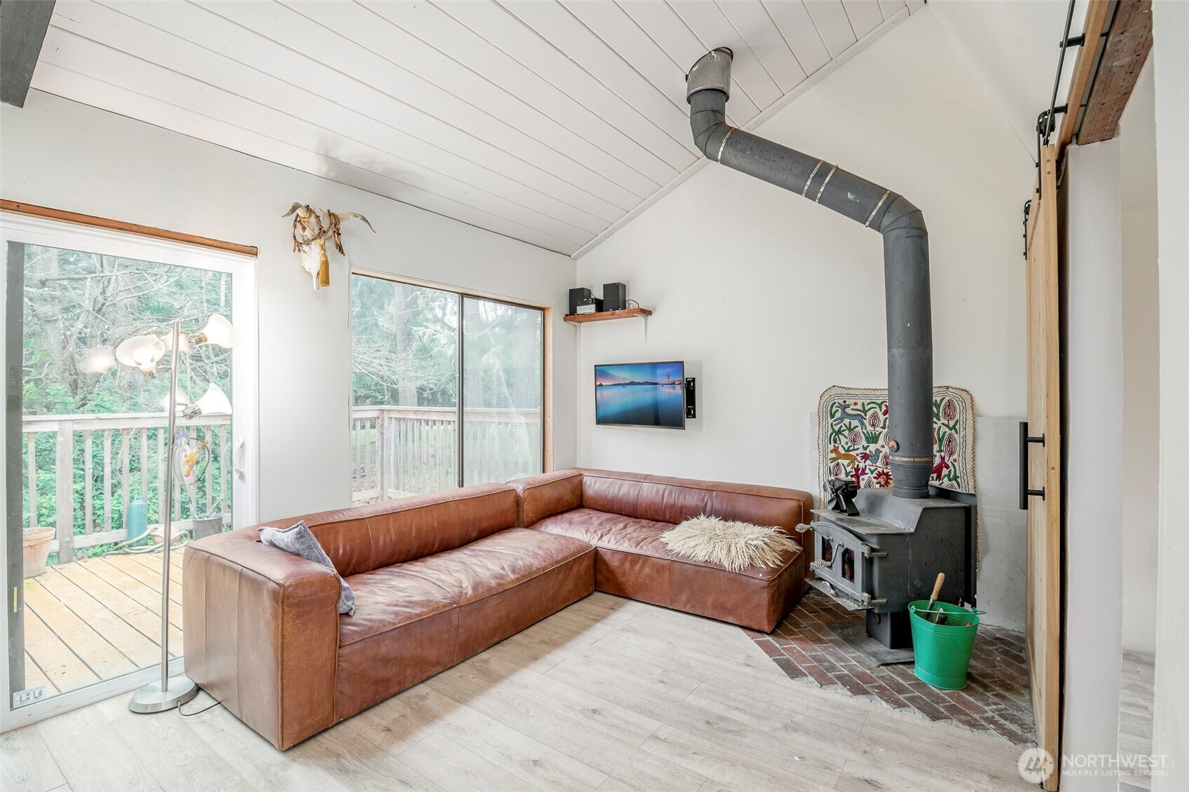 406 E Madrona Drive