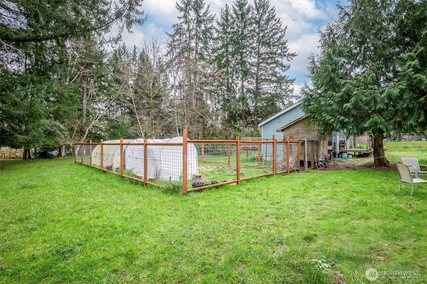 406 E Madrona Drive