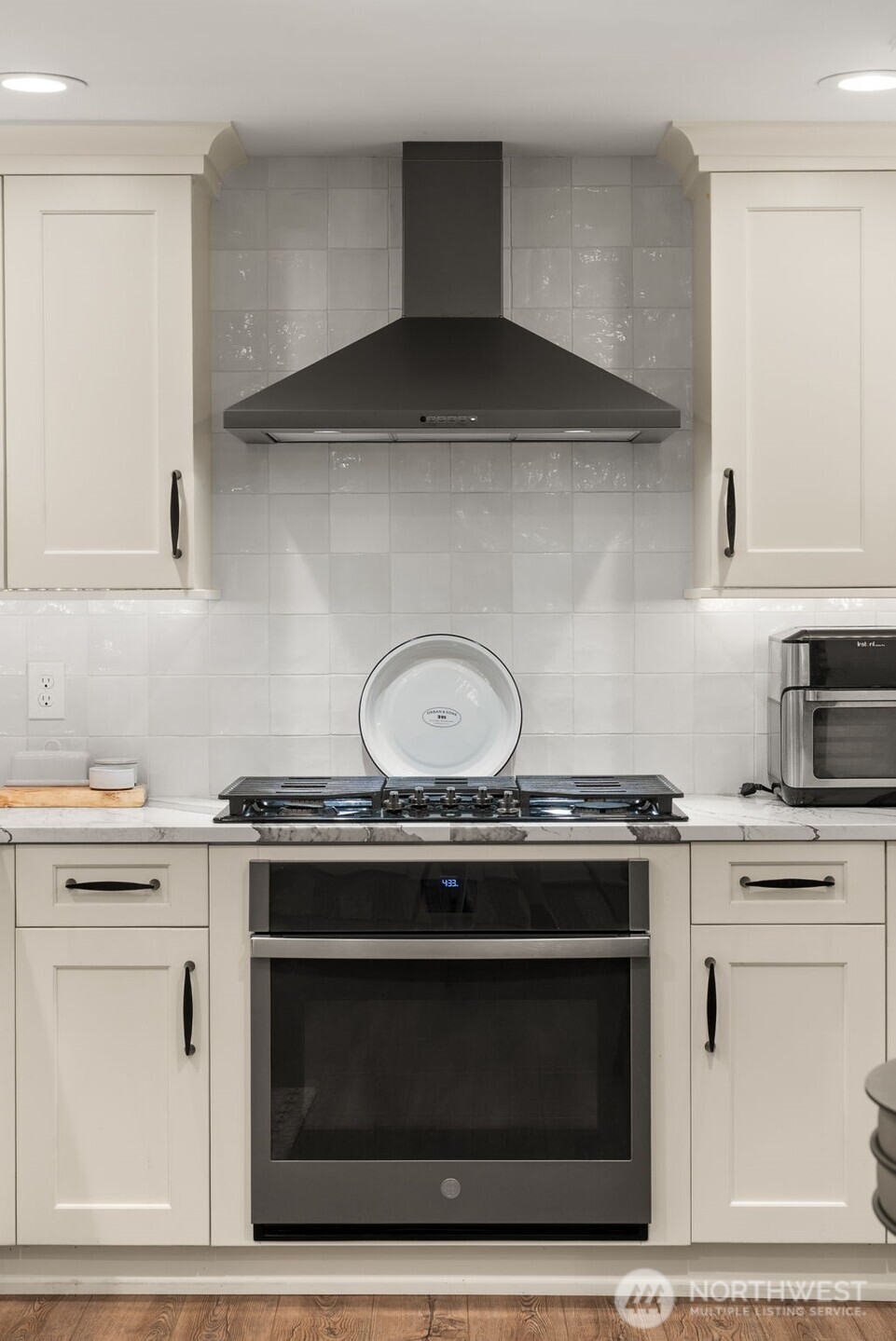 6321 Elizan Drive NW