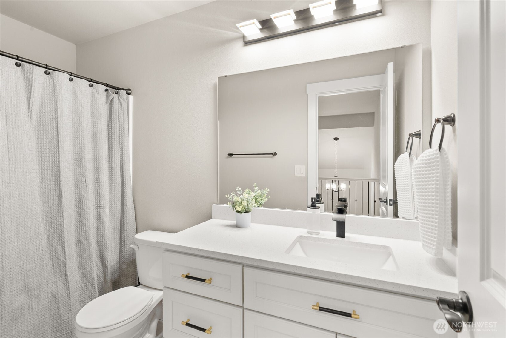 812 Tiedeman Road NW