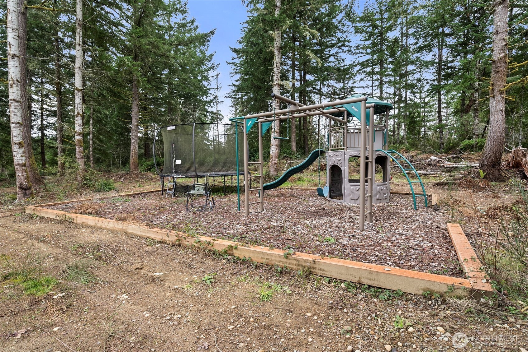 812 Tiedeman Road NW