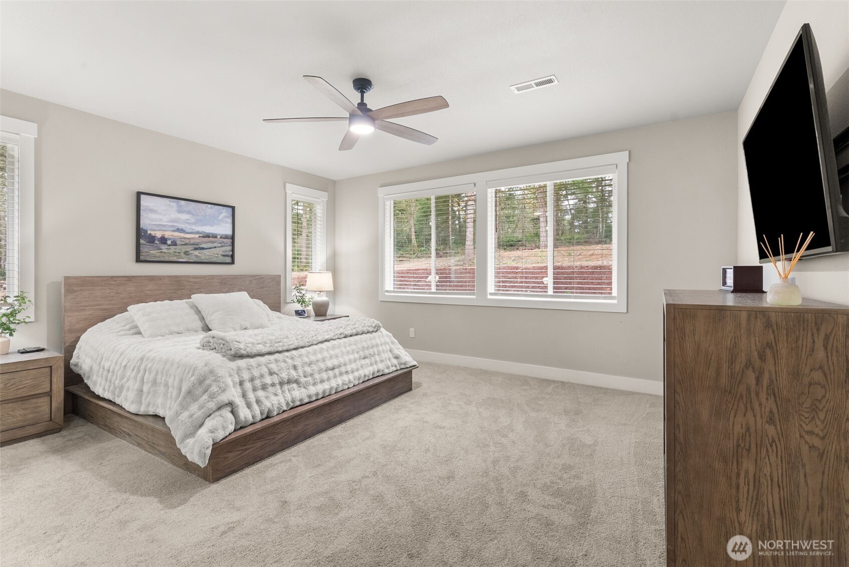 812 Tiedeman Road NW