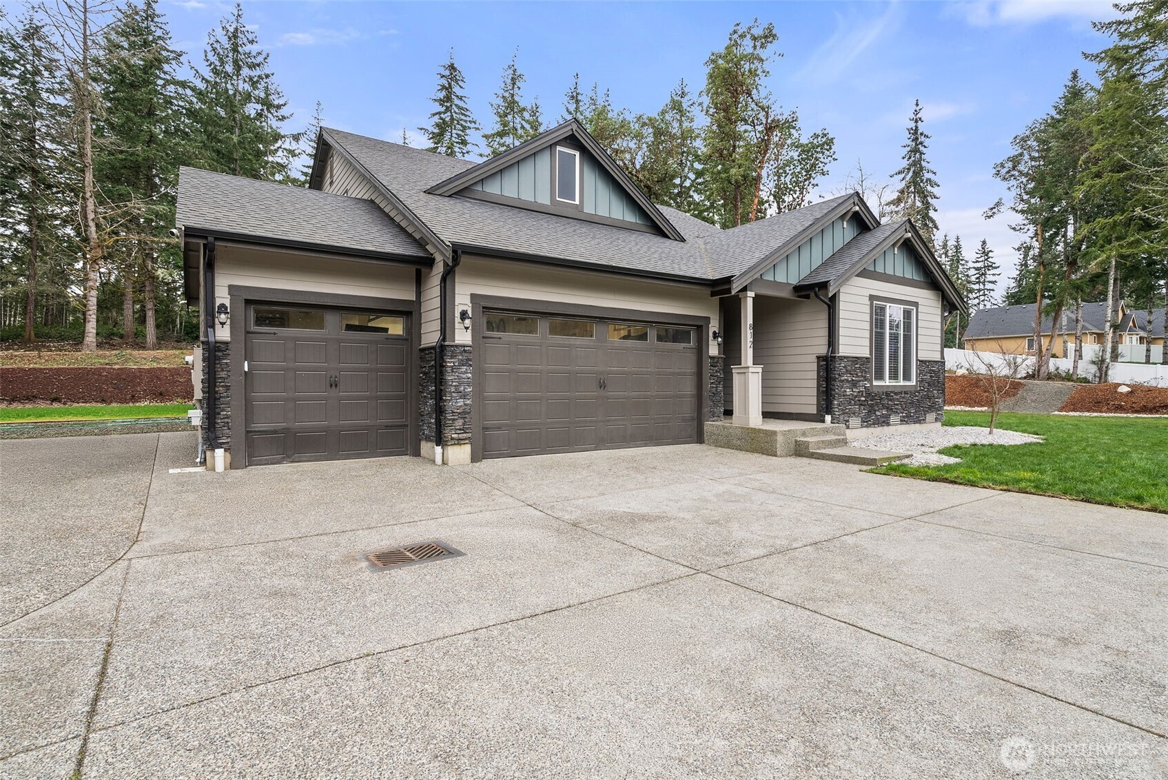 812 Tiedeman Road NW