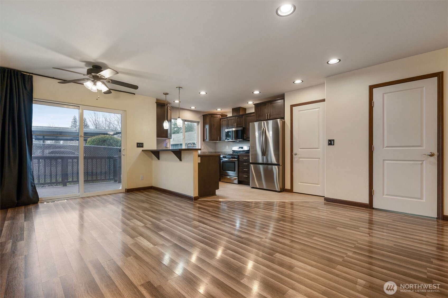 755 Glenridge Court