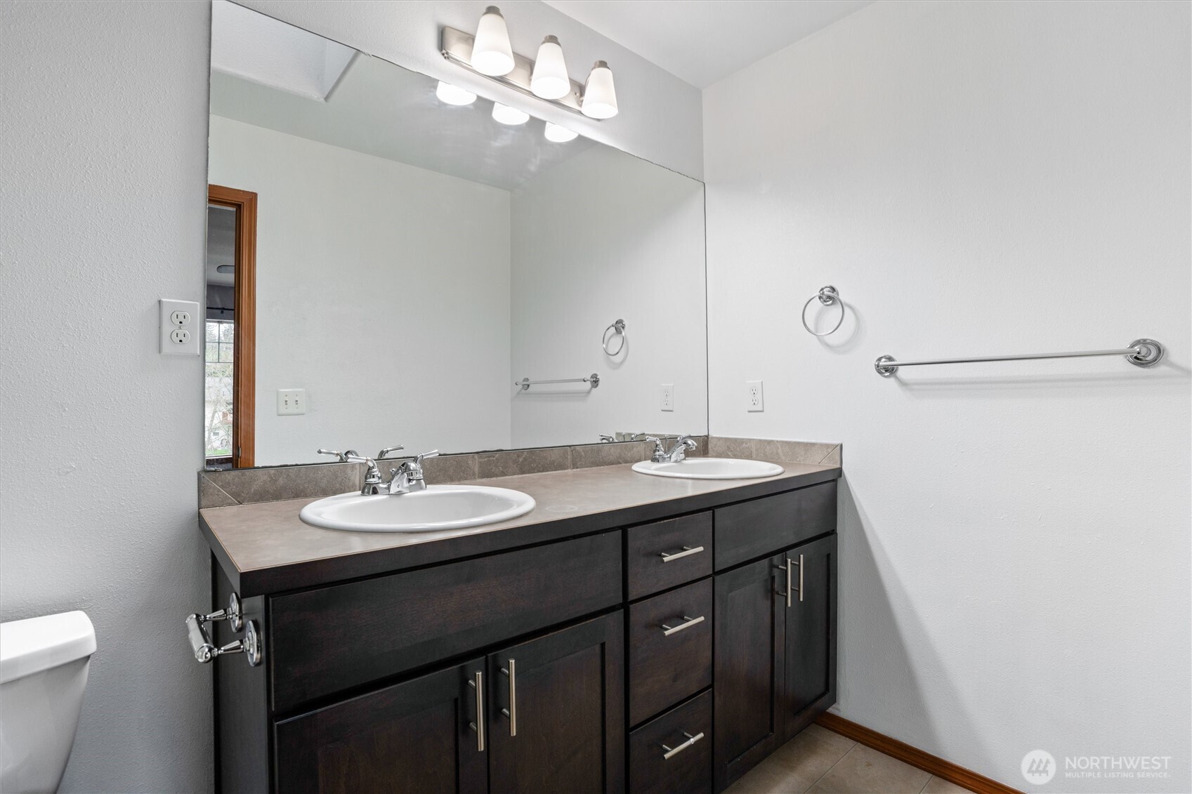 755 Glenridge Court