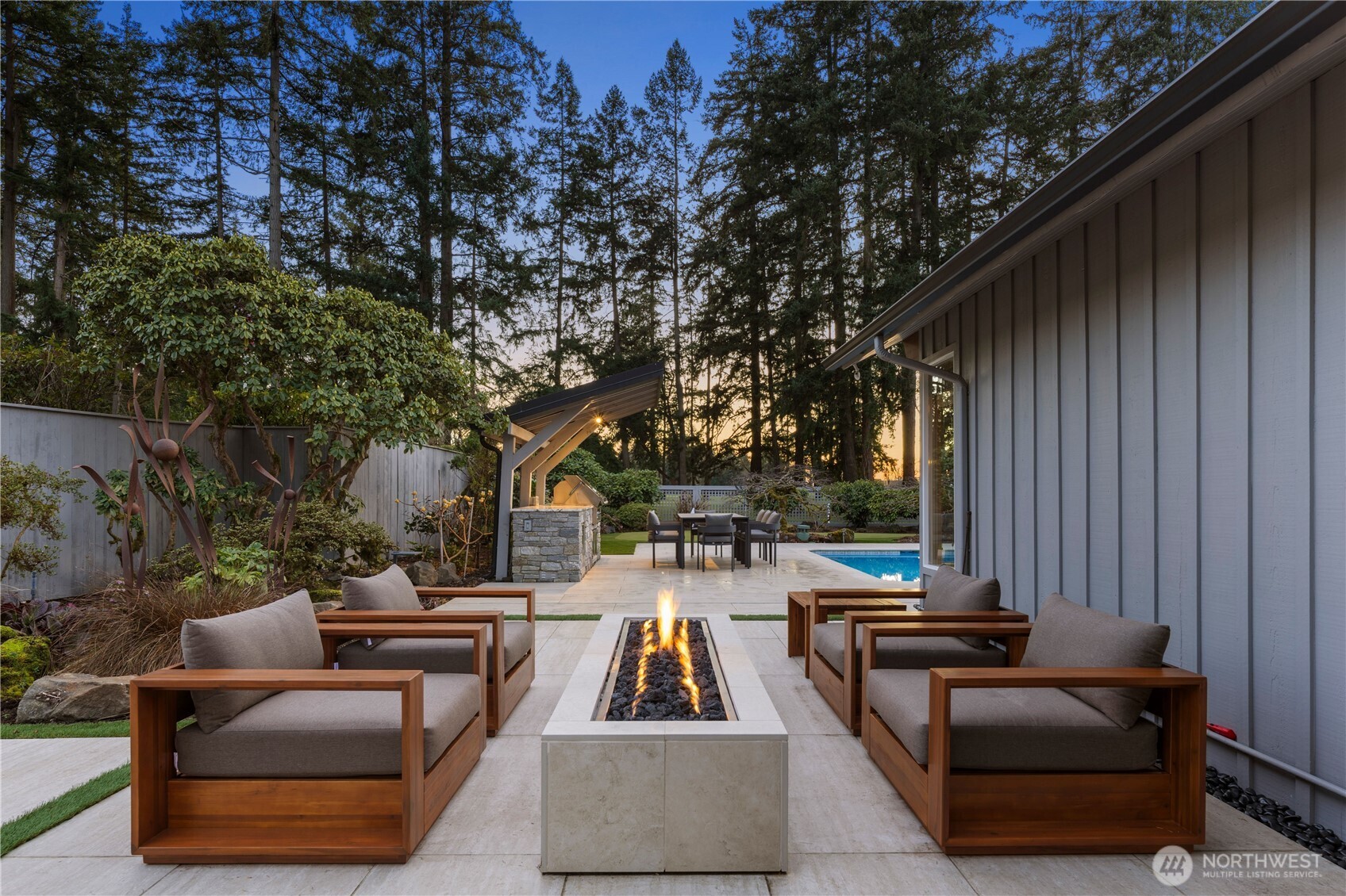 27 Forest Glen Lane SW