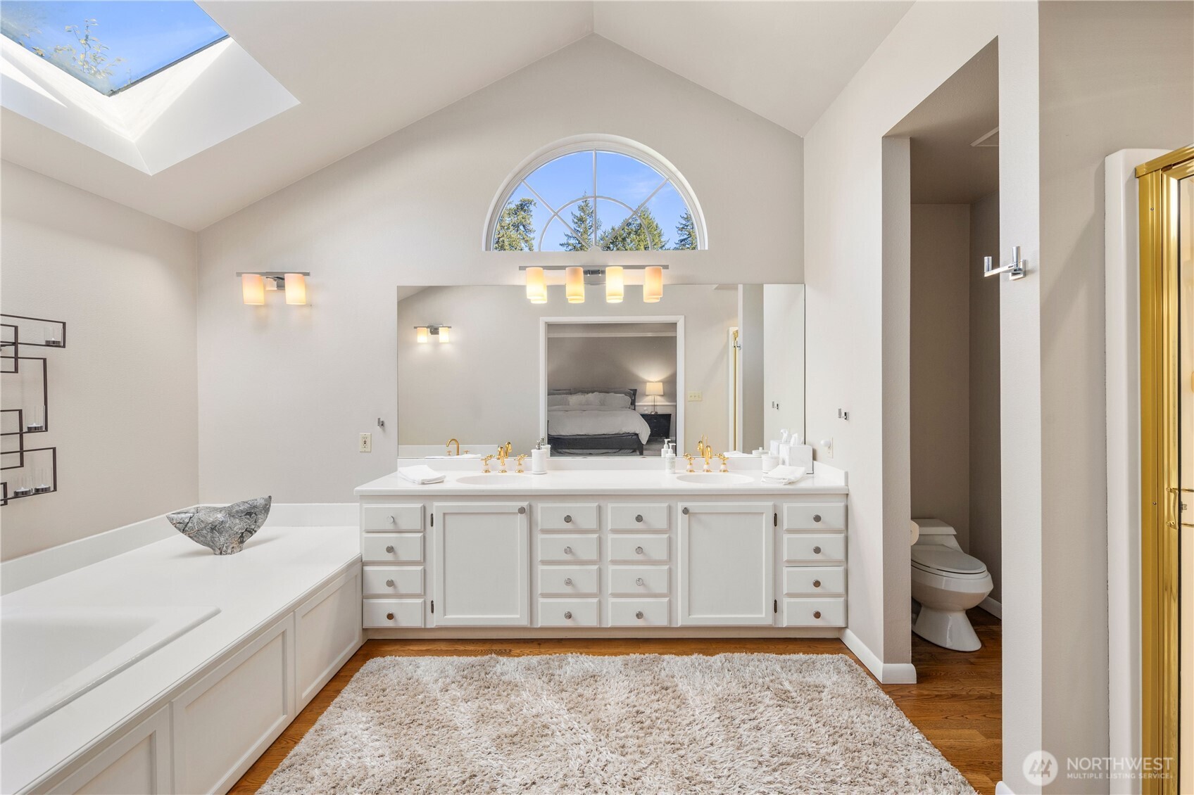 27 Forest Glen Lane SW