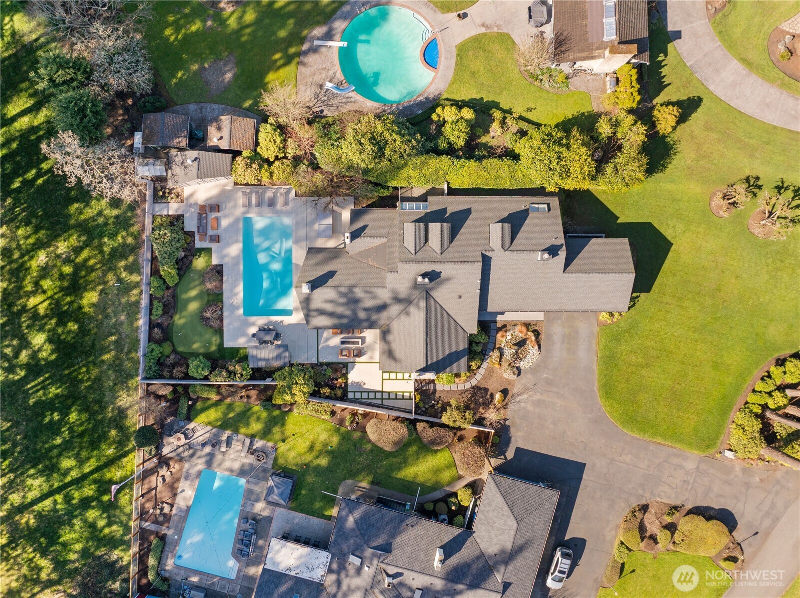 27 Forest Glen Lane SW