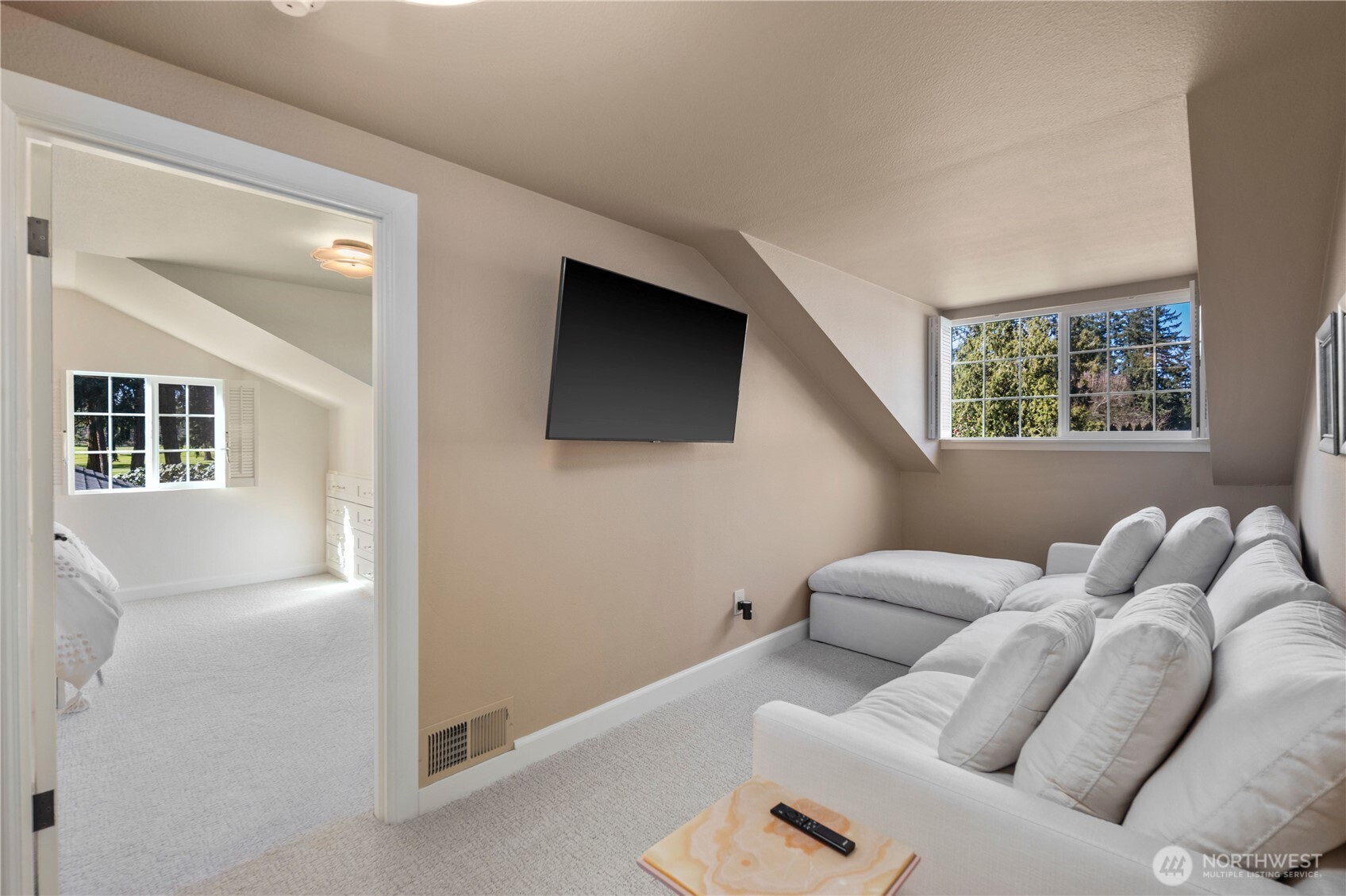 27 Forest Glen Lane SW