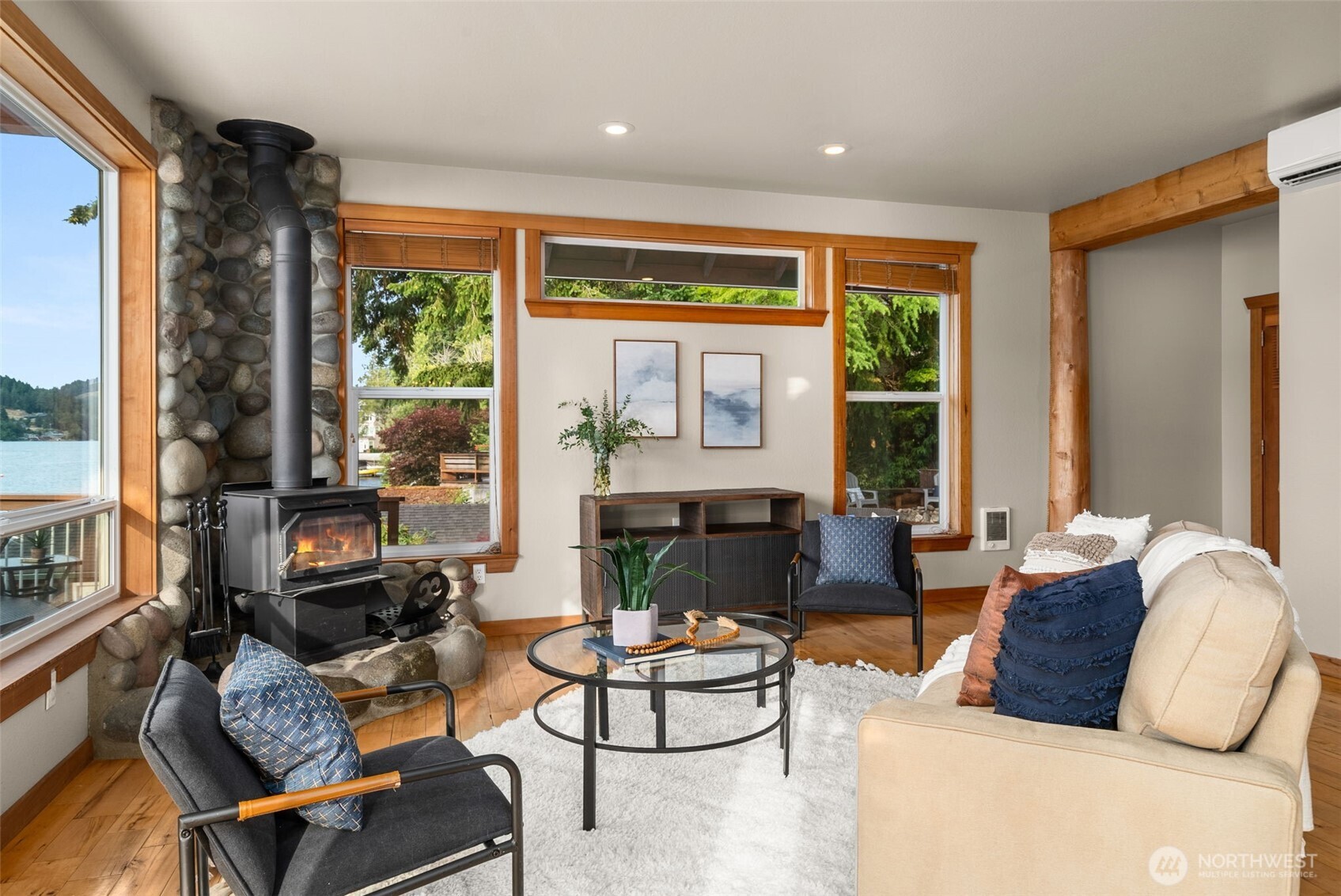 545 Summit Lake Shore Road NW