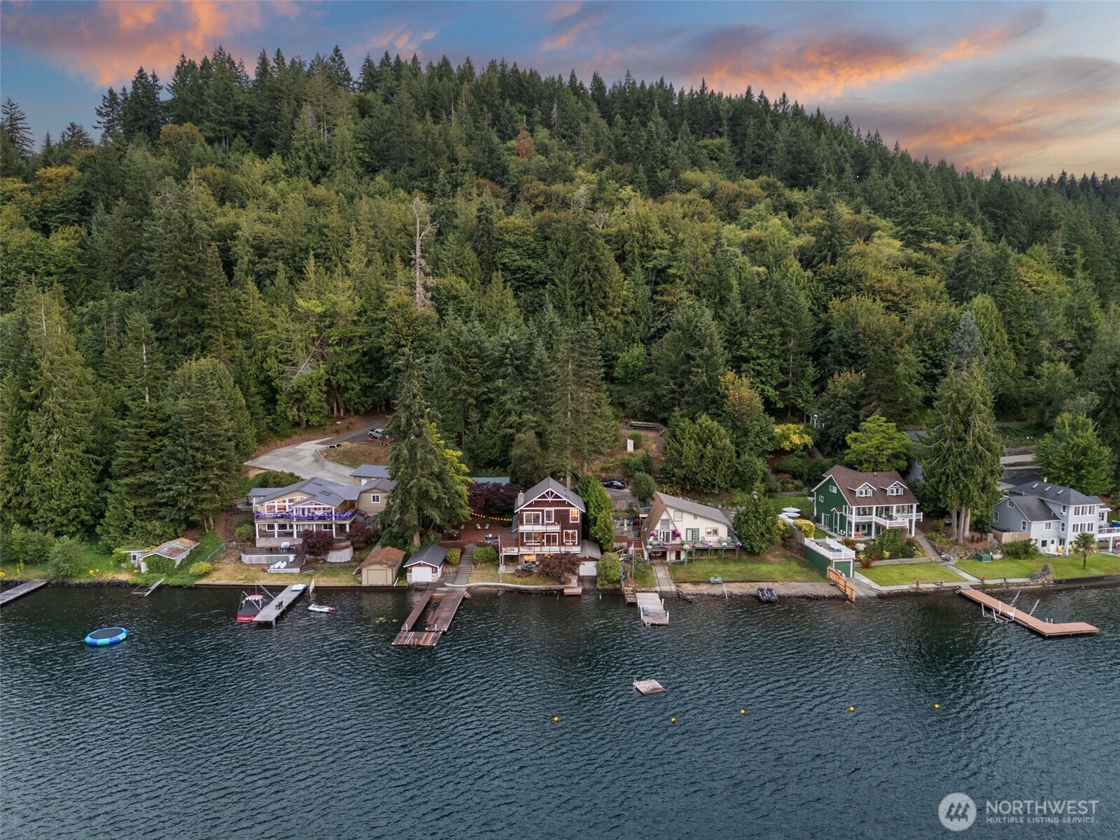 545 Summit Lake Shore Road NW