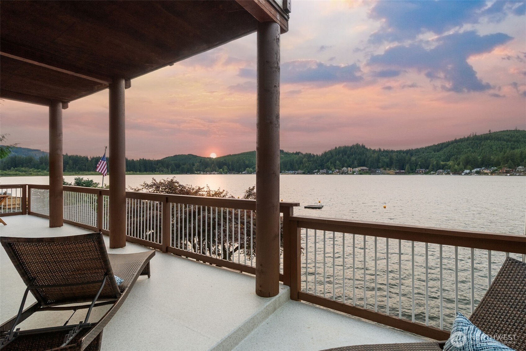 545 Summit Lake Shore Road NW