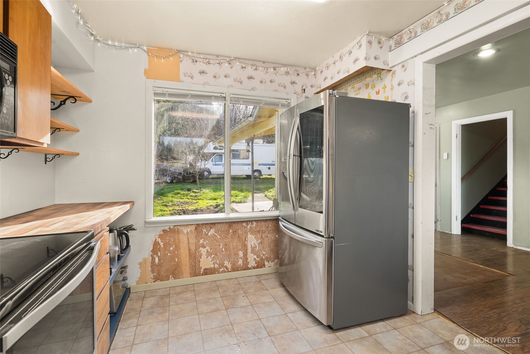 370 SE Whitecap Alley